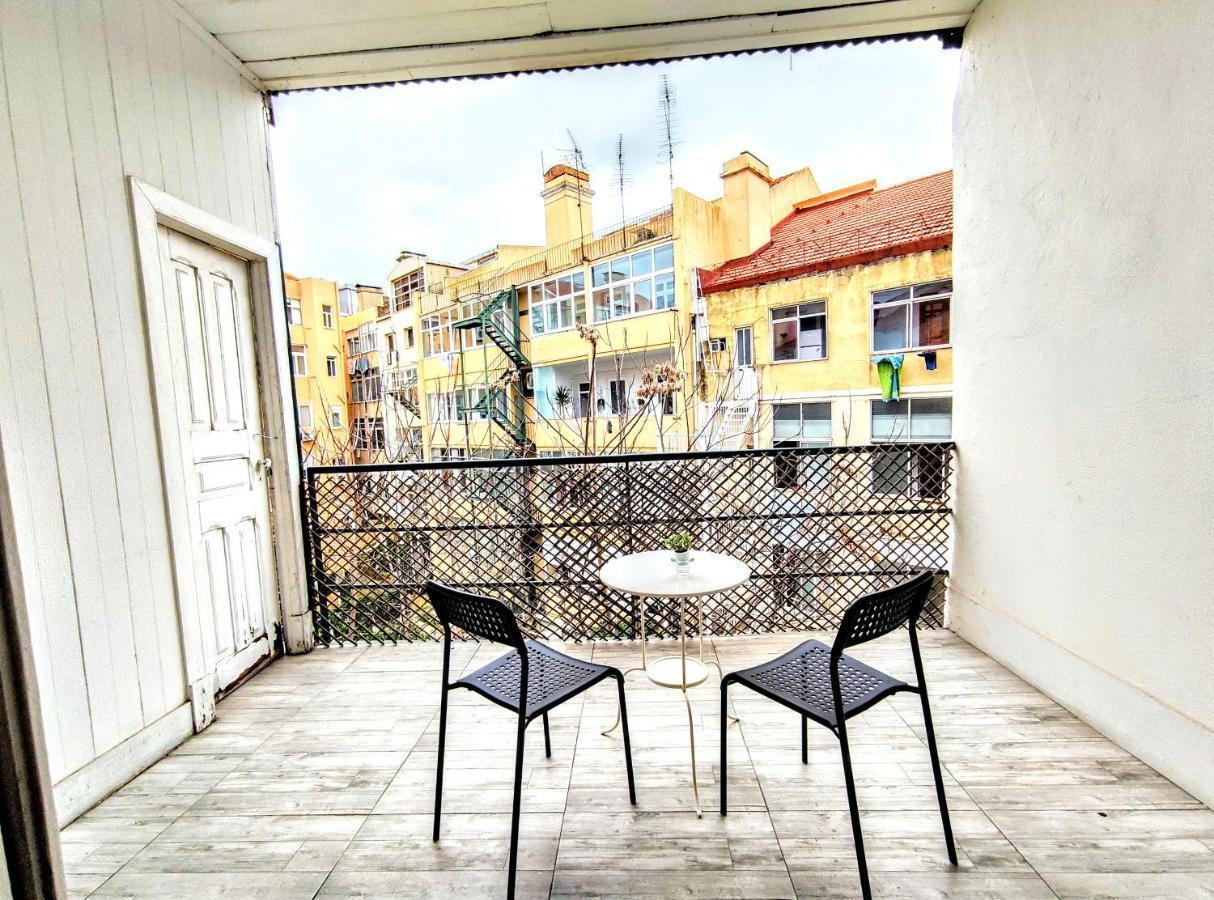 Fernando Pessoa Lisbon Rooms Exterior photo